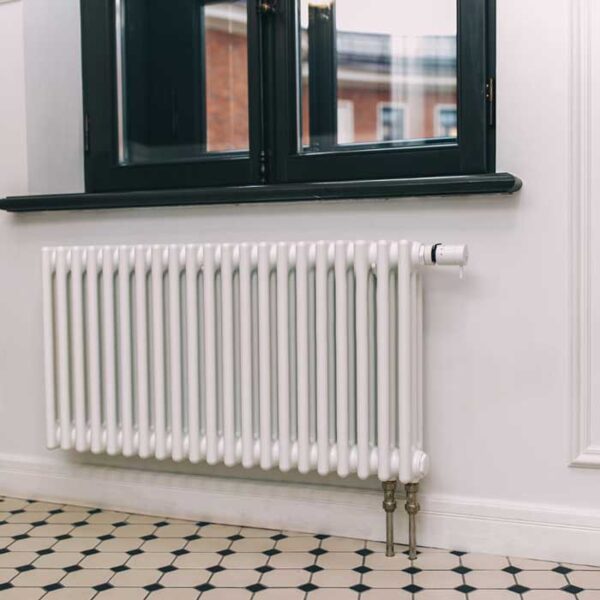 VELAR (трубчатый) 3057/V50/28/576/ 2528 Bт/RAL 9016